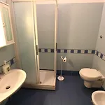 Trasteverooms La Bernardon بيت ضيافة